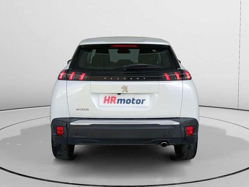 Usado Peugeot 2008 Active 111 CV (81 kW) 2021 Blanco SUV