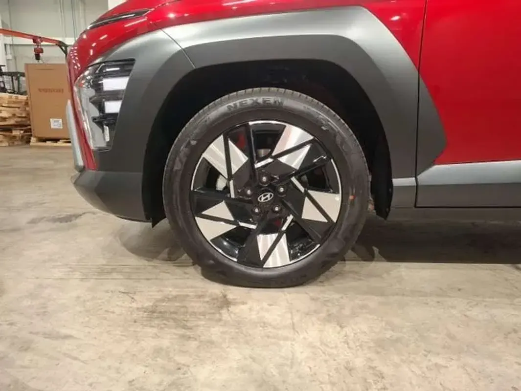 Usado Hyundai Kona 129 CV (94 kW) 2026 Rojo SUV