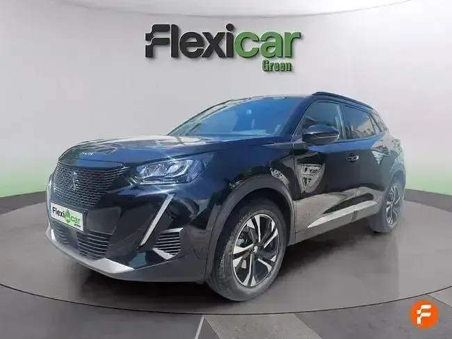 Usado Peugeot 2008 Allure 100 CV (73 kW) 2023 Negro SUV