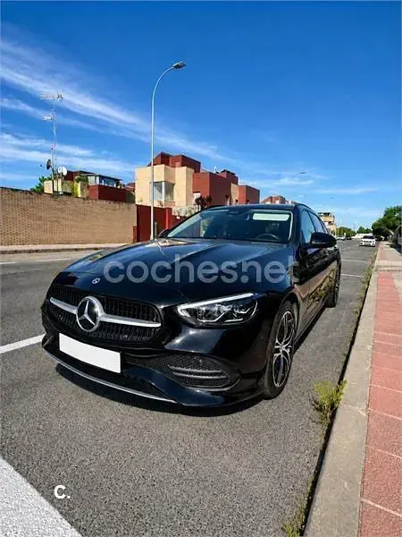 Usado Mercedes C220 200 CV (147 kW) 2021 Negro Familiar