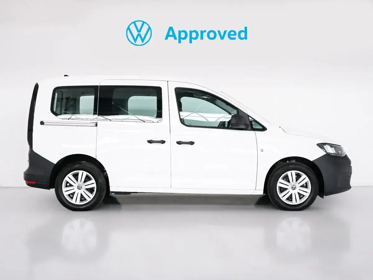 Usado VW Caddy 102 CV (75 kW) 2021 Blanco Monovolumen