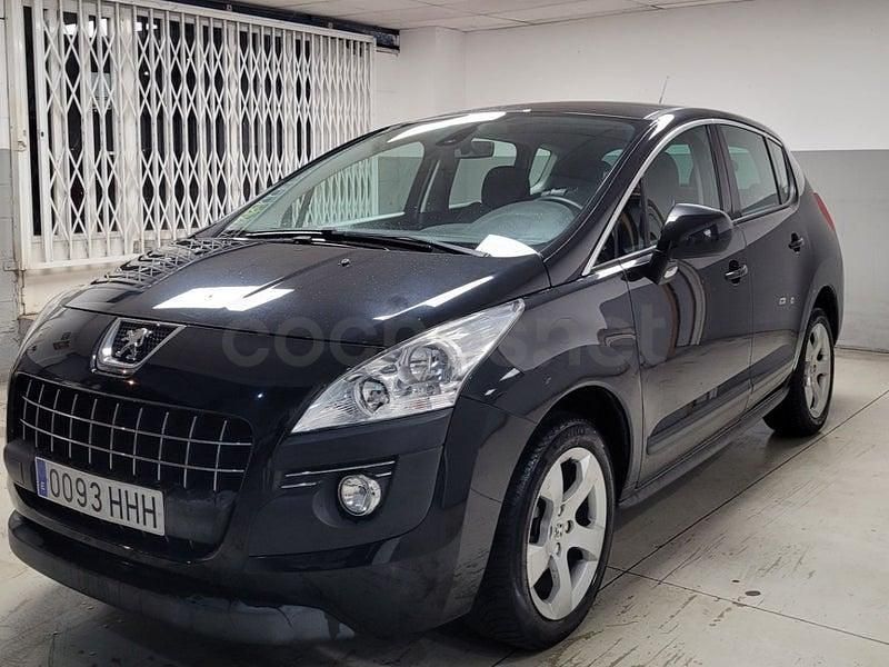 Usado Peugeot 3008 Sport 112 CV (82 kW) 2011 Negro Familiar