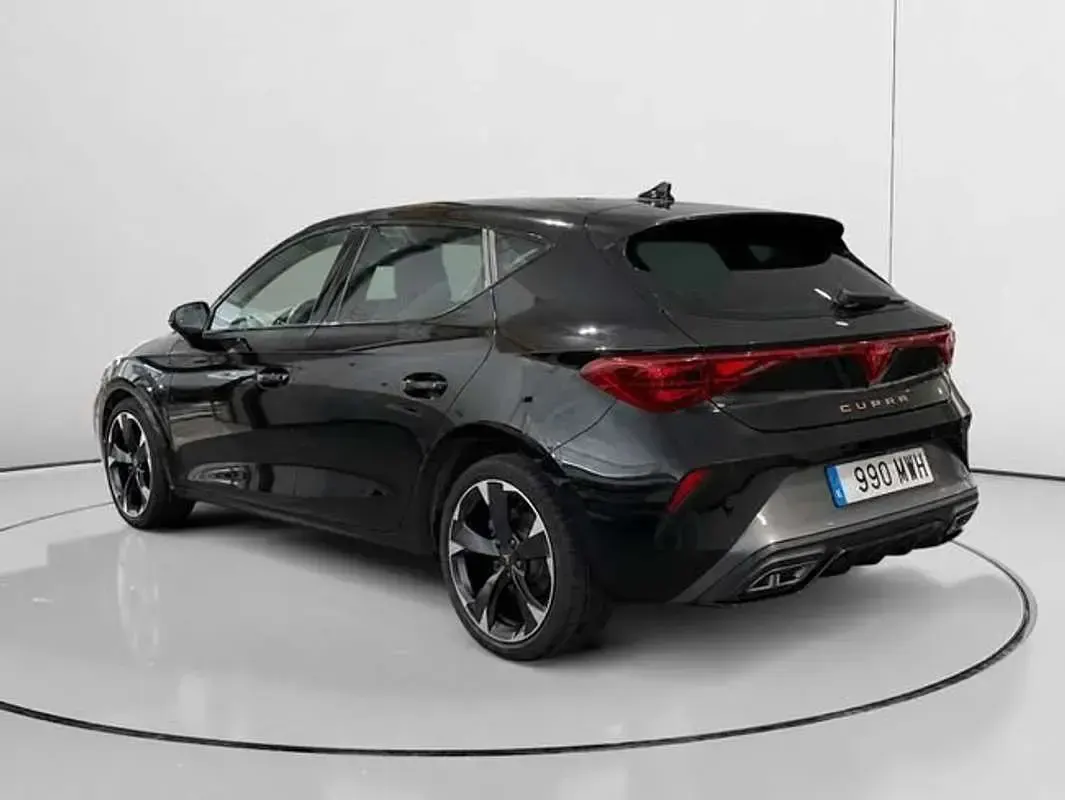 Używany Cupra Leon 150 KM (110 kW) 2024 Czarny Hatchback