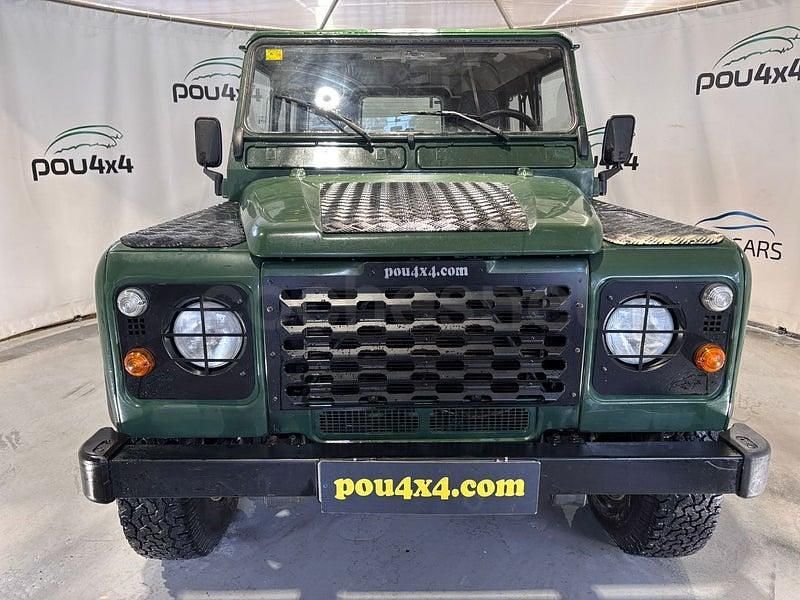 Usado Land Rover Defender 122 CV (89 kW) 1999 Verde SUV