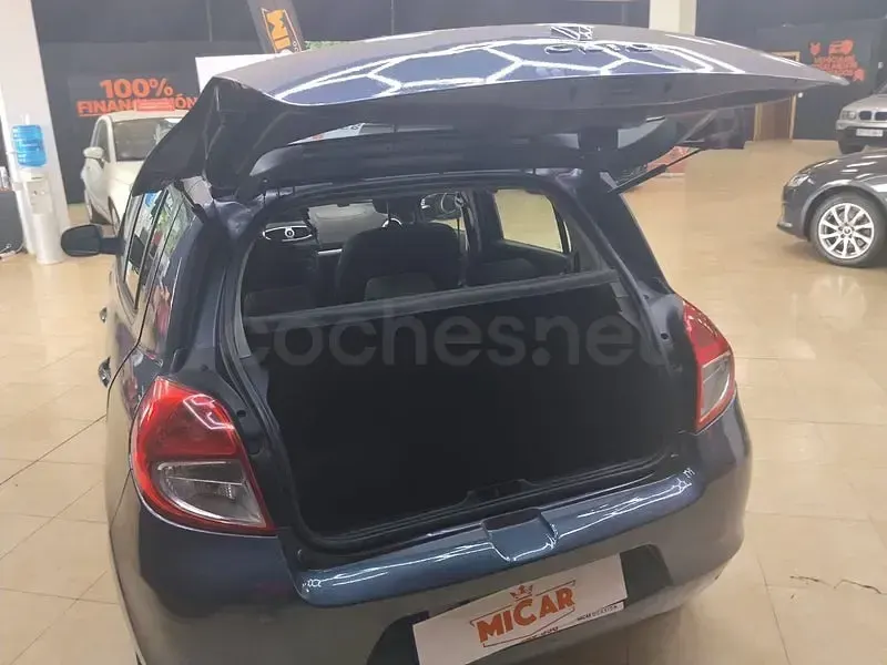 Usado Renault Clio II Authentique 75 CV (55 kW) 2009 Gris / plata Berlina