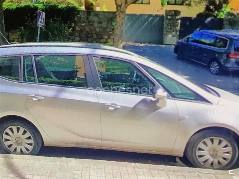 Gris / plata Usado 2015 Opel Zafira Tourer Selective Monovolumen | 7000 € (Buen precio) - Imagen 1/4