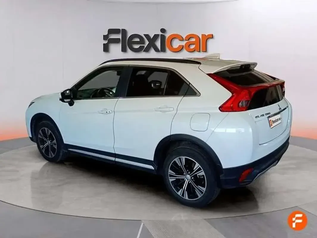 Usado Mitsubishi Eclipse Cross Motion 163 CV (119 kW) 2020 Blanco SUV