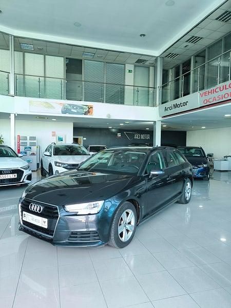 Usado Audi A4 150 CV (110 kW) 2017 Gris / plata Familiar