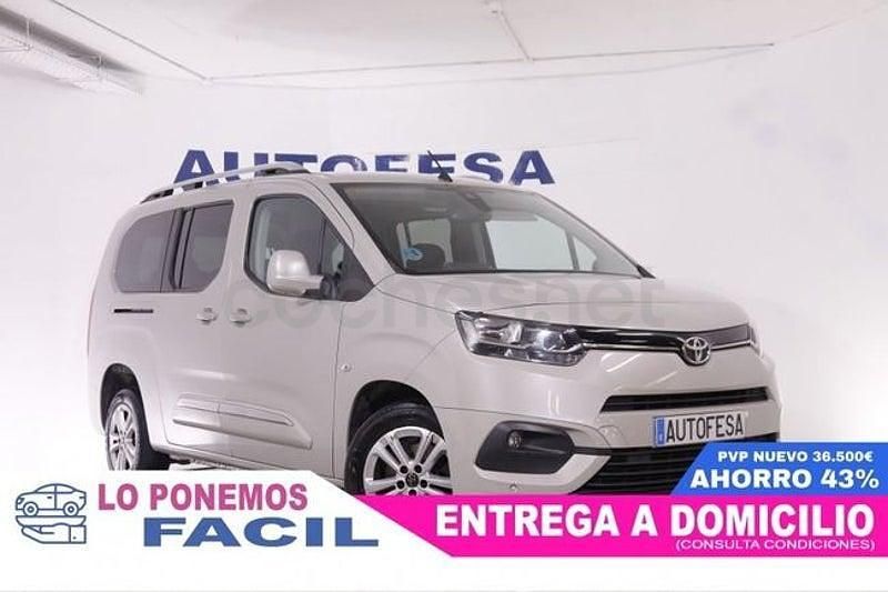 Usado Toyota Proace Verso Active 131 CV (96 kW) 2021 Gris / plata Familiar