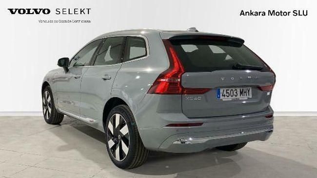 Usado Volvo XC60 Core 350 CV (257 kW) 2023 Gris SUV