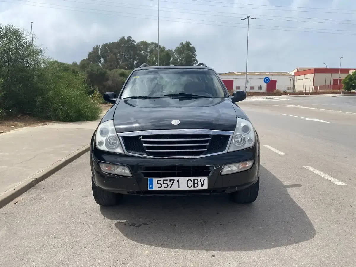 Usado SsangYong Rexton 120 CV (88 kW) 2002 Negro SUV