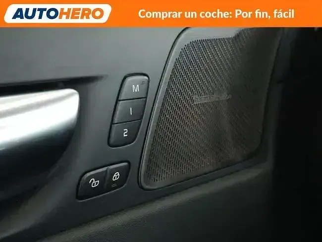 Usado Volvo XC60 R-Design 341 CV (250 kW) 2021 Negro SUV