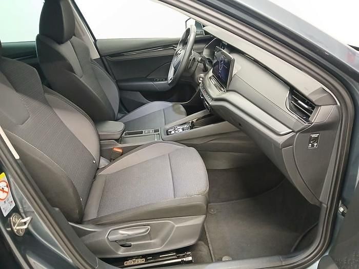 Usado Skoda Octavia Ambition 150 CV (110 kW) 2021 Gris Familiar