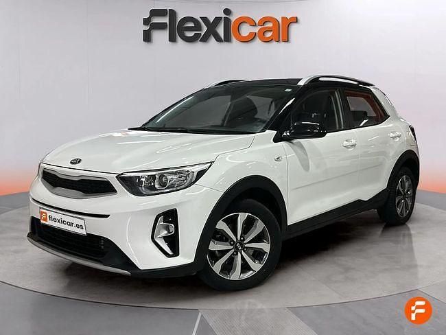 Usado Kia Stonic 100 CV (73 kW) 2021 Blanco SUV