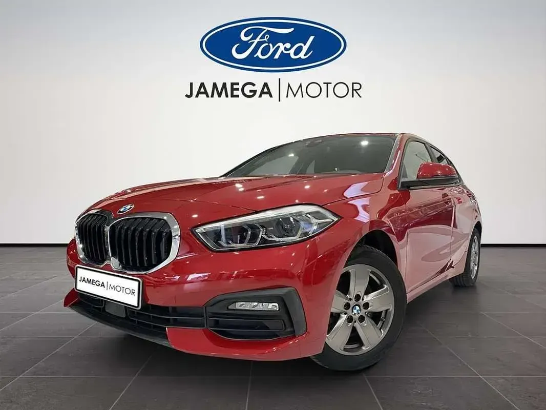 Usado BMW 116 116 HP (85 kW) 2023 Vermelho Citadino