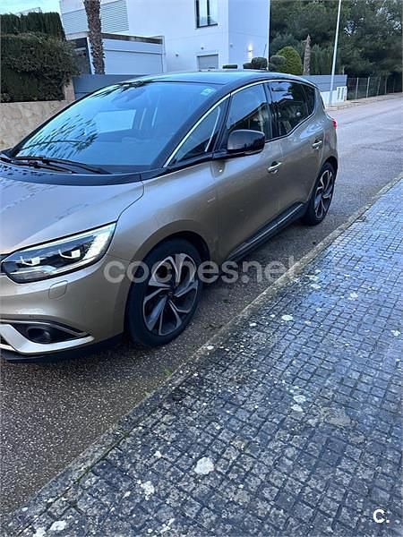 Usado Renault Scénic IV Zen 150 CV (110 kW) 2017 Beige Monovolumen
