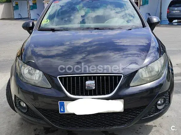Usado Seat Ibiza SC Copa 90 CV (66 kW) 2011 Negro Utilitario
