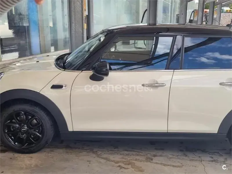 Usado Mini Cooper D 116 CV (85 kW) 2018 Blanco Utilitario