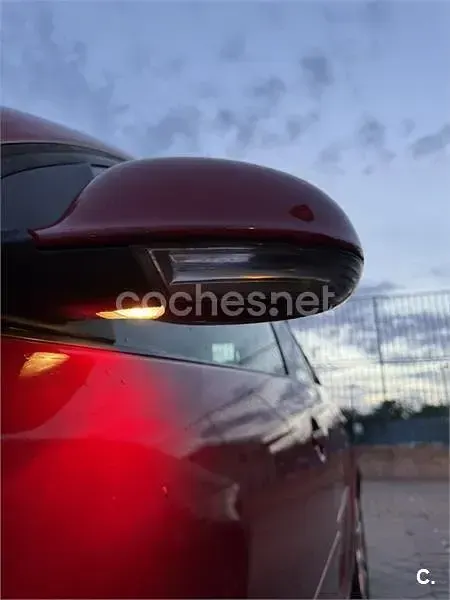 Usado VW Golf IV Highline 140 CV (102 kW) 2005 Rojo Berlina