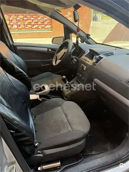 Usado Opel Zafira Cosmo 120 CV (88 kW) 2007 Gris / plata Monovolumen
