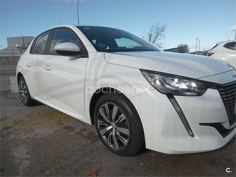 Blanco Usado 2020 Peugeot 208 Active Utilitario | 7000 € (Super precio) - Imagen 1/4