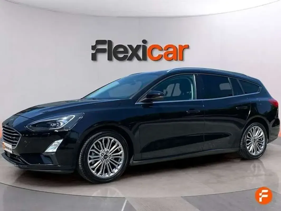 Begagnad Ford Focus Vignale 125 HK (91 kW) 2019 Svart Kombi