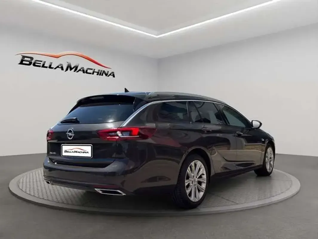 Usado Opel Insignia Business Elegance 174 CV (127 kW) 2021 Negro Berlina