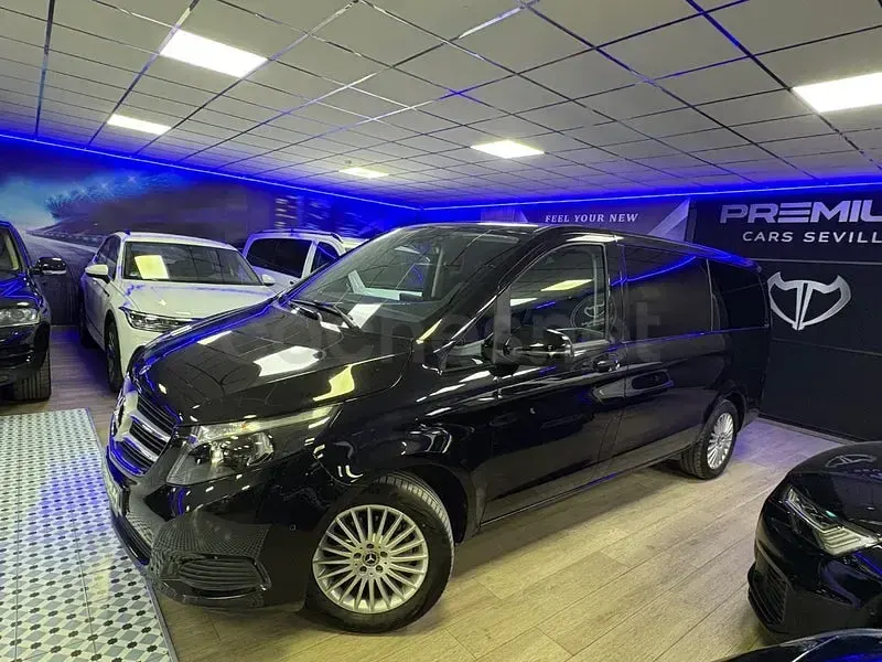 Usado Mercedes V220 163 CV (119 kW) 2019 Negro Monovolumen