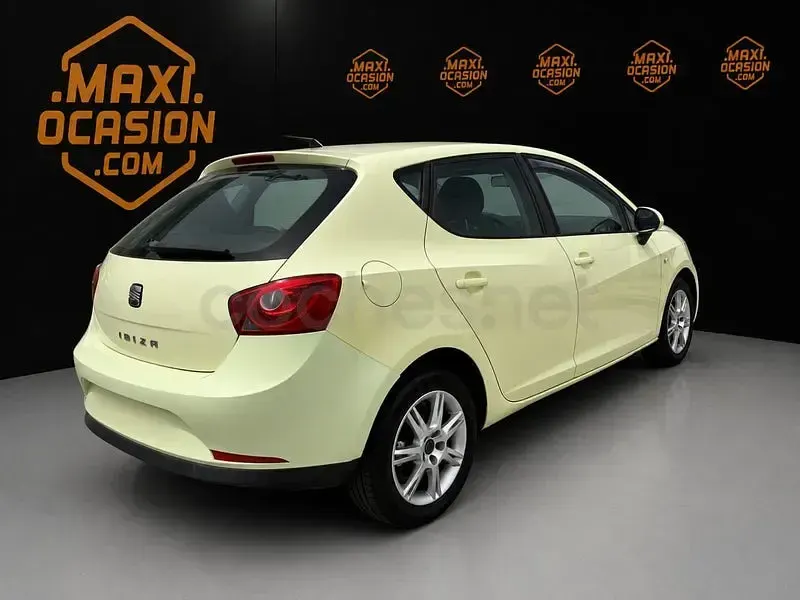 Usado Seat Ibiza Reference 85 CV (62 kW) 2008 Verde Berlina