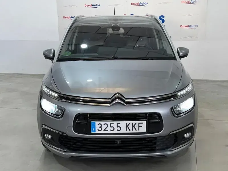 Usado Citroën Grand C4 Picasso Shine 150 CV (110 kW) 2018 Gris / plata Monovolumen