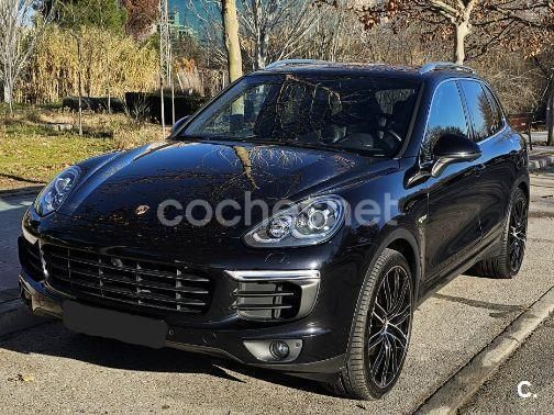 Negro Usado 2015 Porsche Cayenne S E-Hybrid SUV | 34.990 € (Un poco caro) - Imagen 1/4