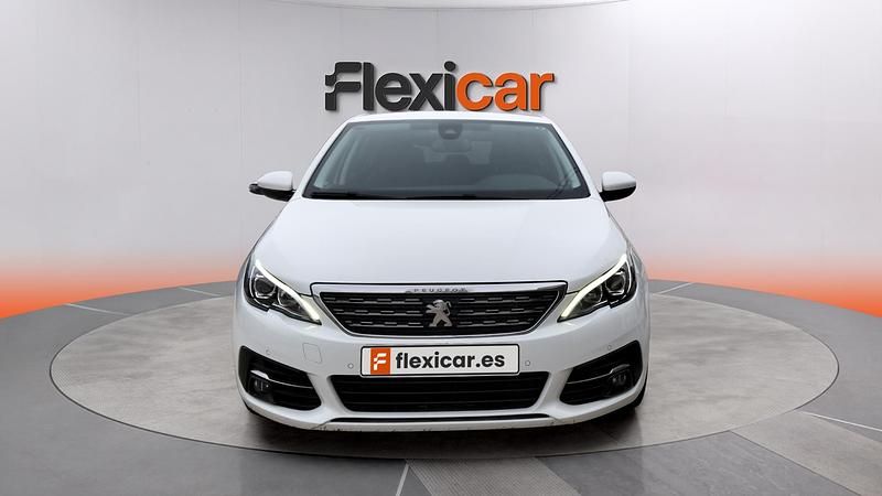 Usado Peugeot 308 Access 110 CV (80 kW) 2019 Blanco Berlina