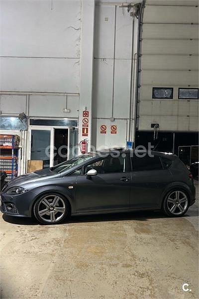 Usado Seat Leon FR 200 CV (147 kW) 2009 Gris / plata Utilitario