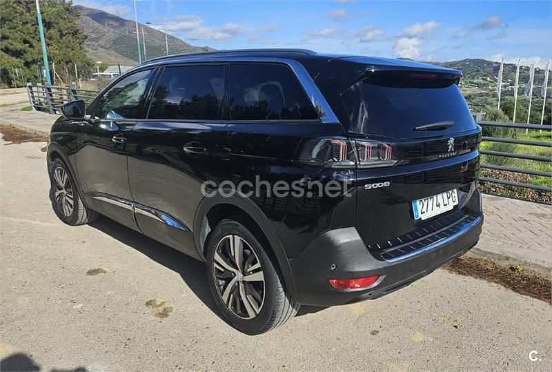 Usado Peugeot 5008 Allure 130 CV (95 kW) 2021 Negro SUV