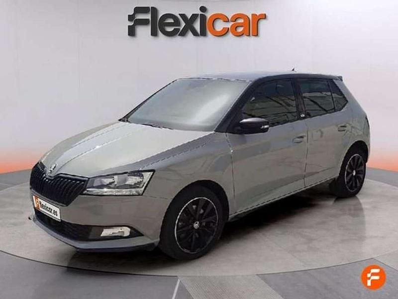 Usado Skoda Fabia Monte Carlo 110 CV (80 kW) 2019 Gris Utilitario