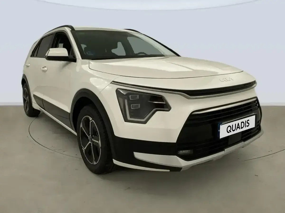 Usado Kia Niro 141 CV (103 kW) 2022 Blanco SUV