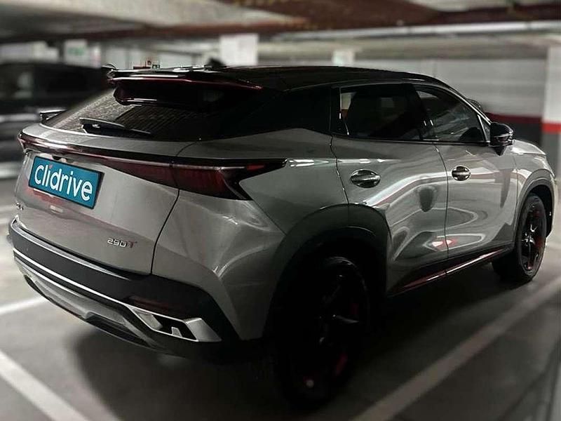 Usado Omoda 5 186 CV (136 kW) 2024 Gris SUV