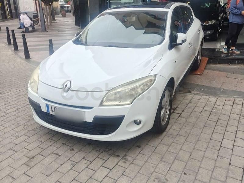 Usado Renault Mégane Authentique 85 CV (62 kW) 2010 Blanco Berlina