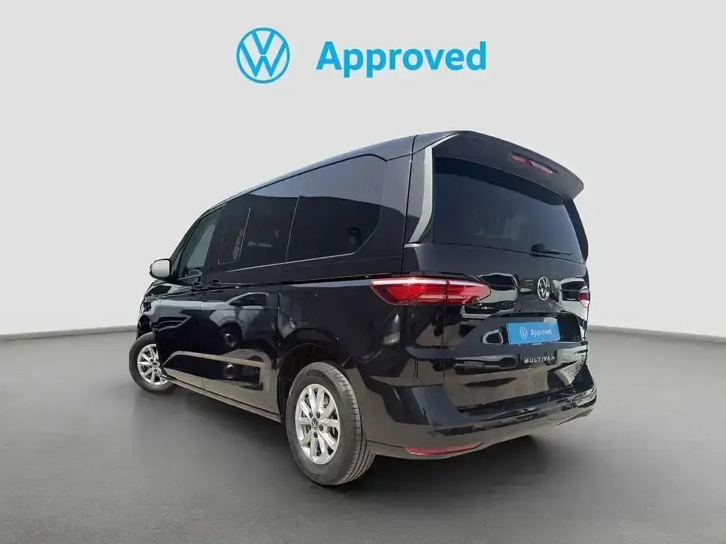 Usado VW Multivan 150 CV (110 kW) 2025 Negro Monovolumen
