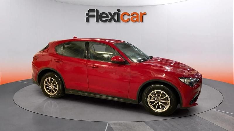 Usado Alfa Romeo Stelvio Executive 160 CV (117 kW) 2019 Rojo SUV