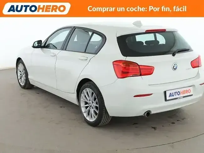 Usado BMW 118 Comfort Edition 150 CV (110 kW) 2018 Blanco Utilitario