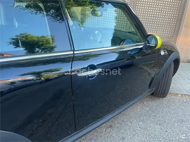 Usado Mini Cooper 112 CV (82 kW) 2013 Negro Utilitario