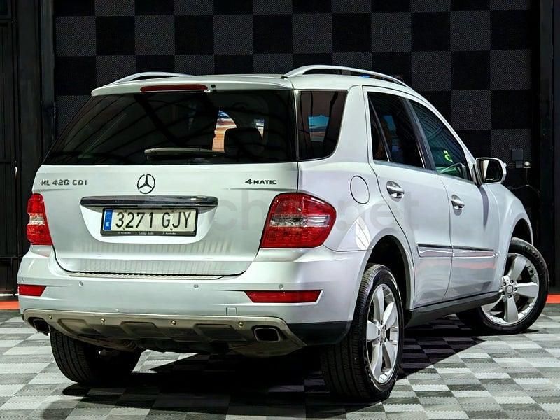 Usado Mercedes ML420 306 CV (225 kW) 2009 Gris / plata SUV