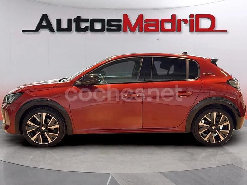 Usado Peugeot 208 GT-line 100 CV (73 kW) 2019 Rojo Utilitario