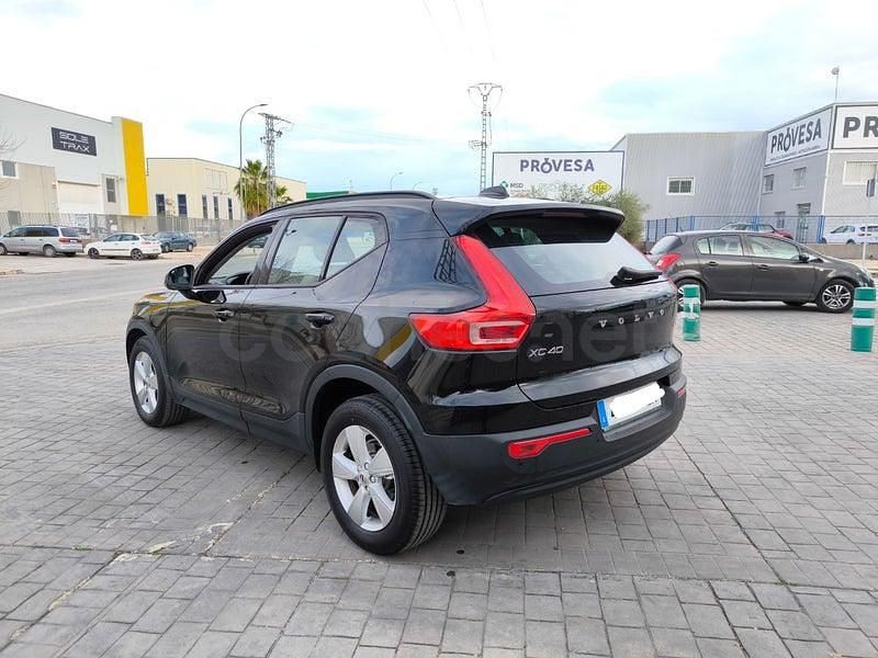 Usado Volvo XC40 Momentum 150 CV (110 kW) 2019 Negro SUV