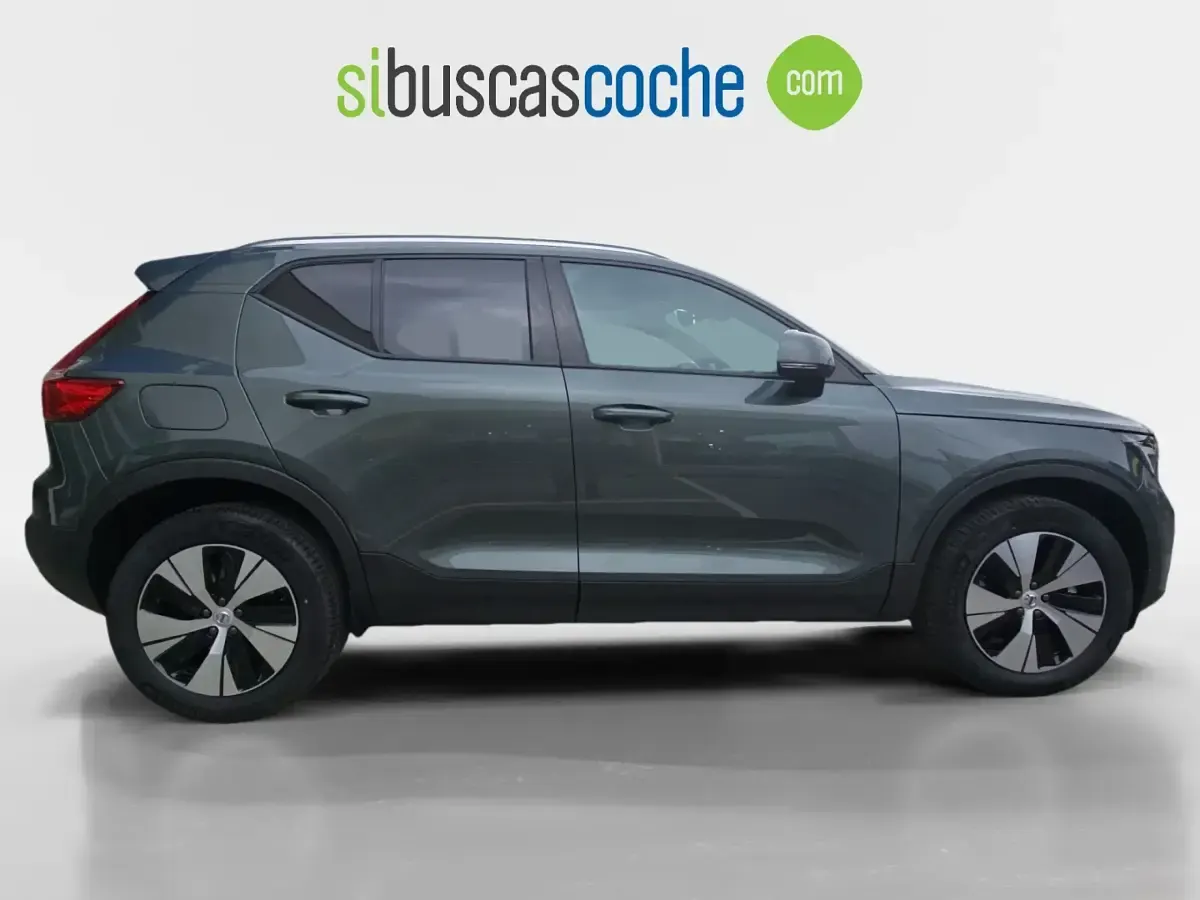 Usado Volvo XC40 Core 163 CV (119 kW) 2025 Verde SUV