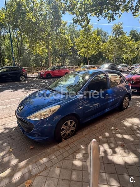 Usado Peugeot 206+ 70 CV (51 kW) 2011 Azul Utilitario
