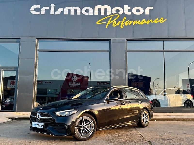 Usado Mercedes C220 200 CV (147 kW) 2021 Negro Familiar