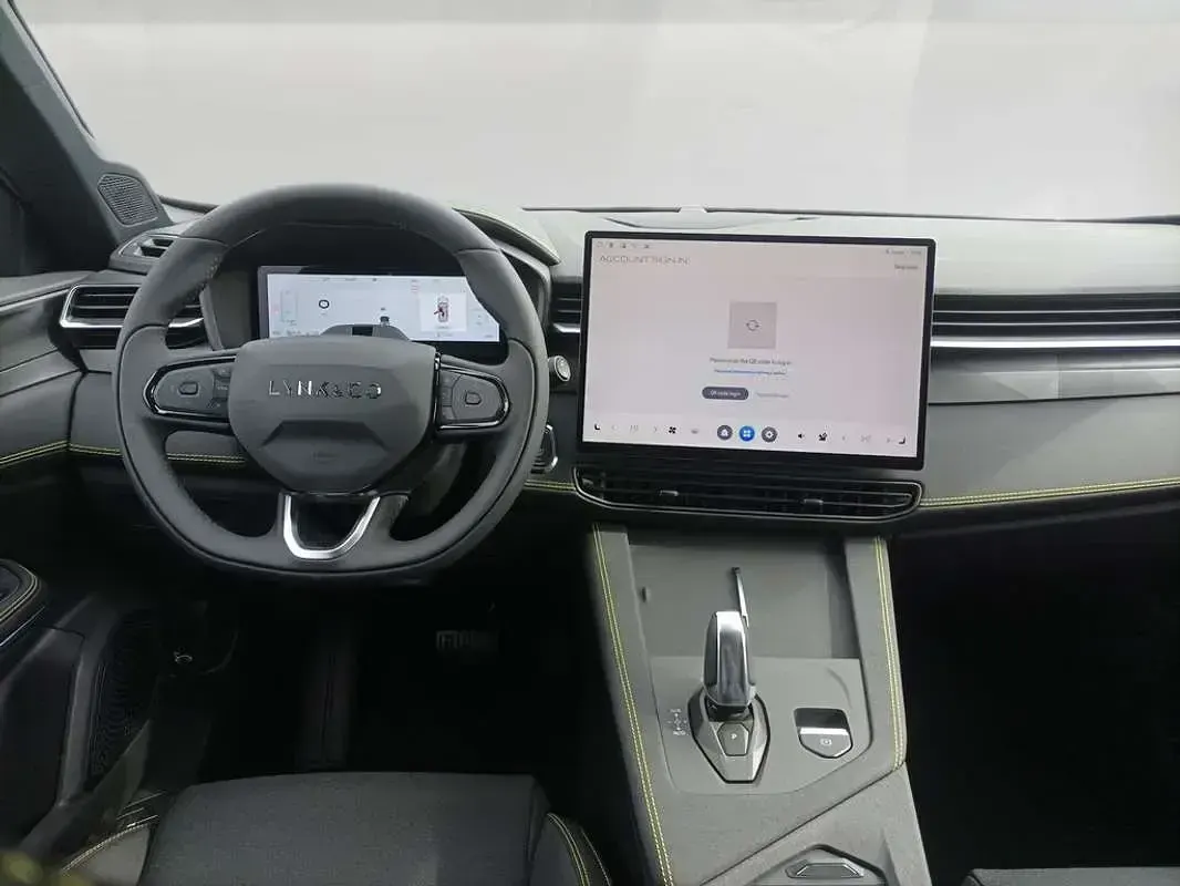 Usado Lynk & Co 01 279 CV (205 kW) 2026 Blanco SUV