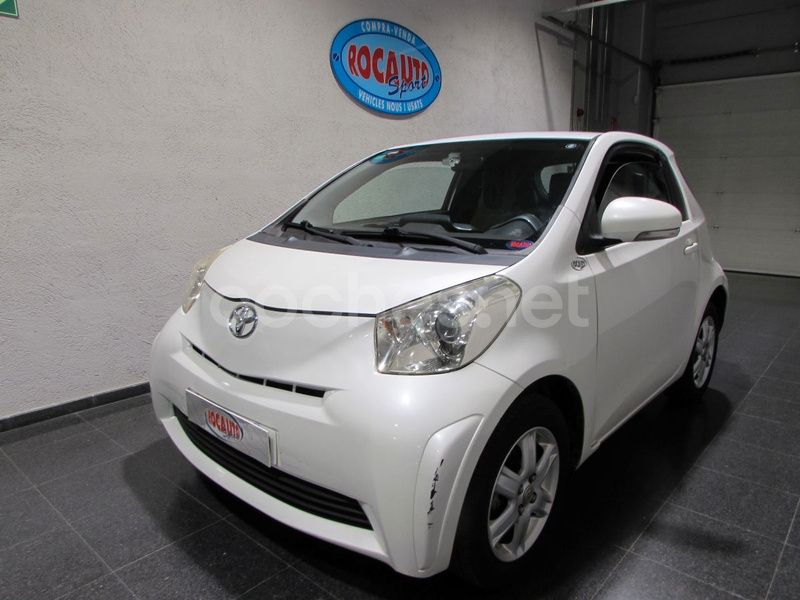 Blanco Usado 2010 Toyota iQ Utilitario | 3950 € (Precio justo) - Imagen 1/4